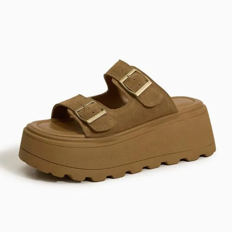 

Роскошные женские шлепанцы на массивной платформе 7 см, летние, из замши, модные уличные сандалии с пряжкой, пляжные шлепанцы 2026 года