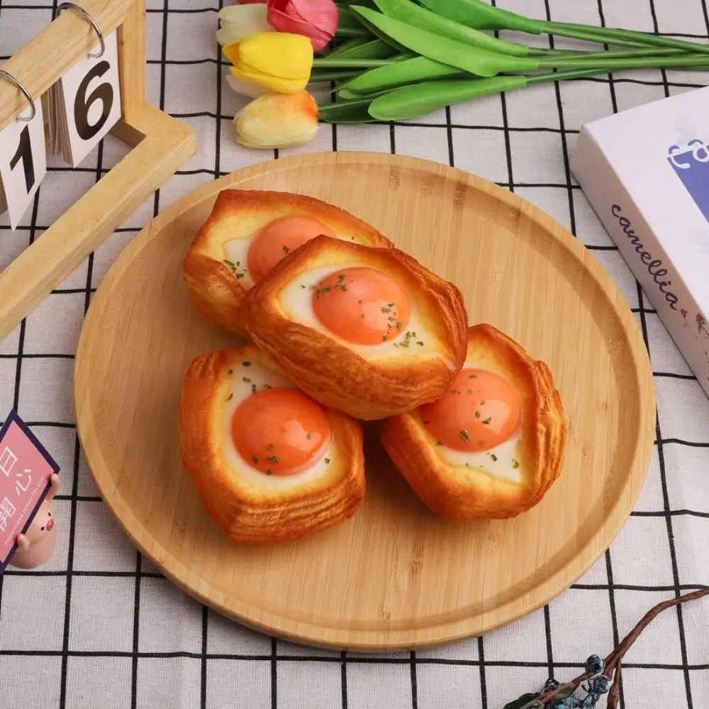 Simulação segura comida cozida pitada brinquedo croissant puffs queijo bolo sobremesa em forma de brinquedo de apertar macio plutônio lento rebote brinquedo adultos