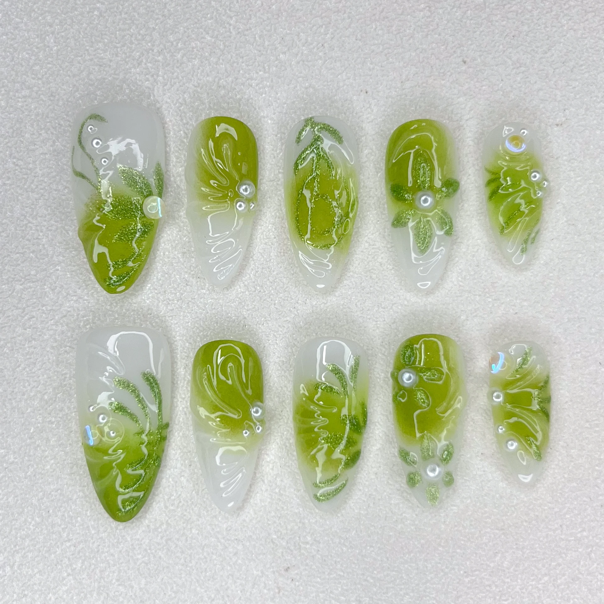 

New Summer Series Handmade Fake Nails Press on Nails Flowers 3D Sculpture Gradual Change Design Almond Length
