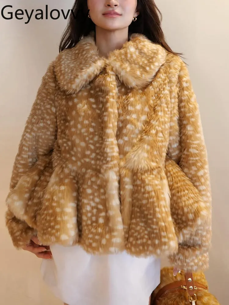 

Осенне-зимнее женское пальто в японском стиле с отложным воротником, принтом, коротким фасоном, оборками, объемным подолом и вставками из искусственного меха