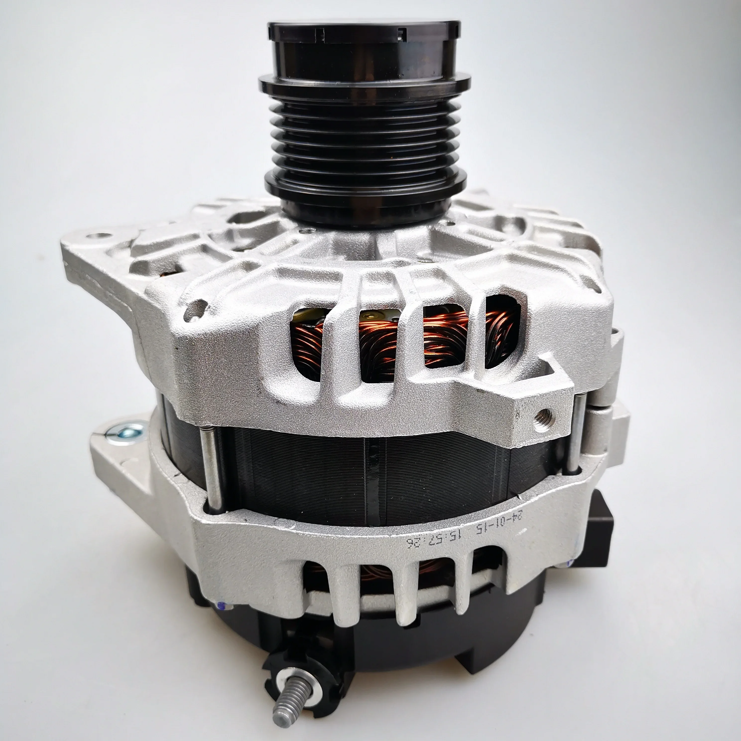 

SAIC MAXUS T60 V80 T90 Diesel 2.0T Original Generator Assembly C00090138