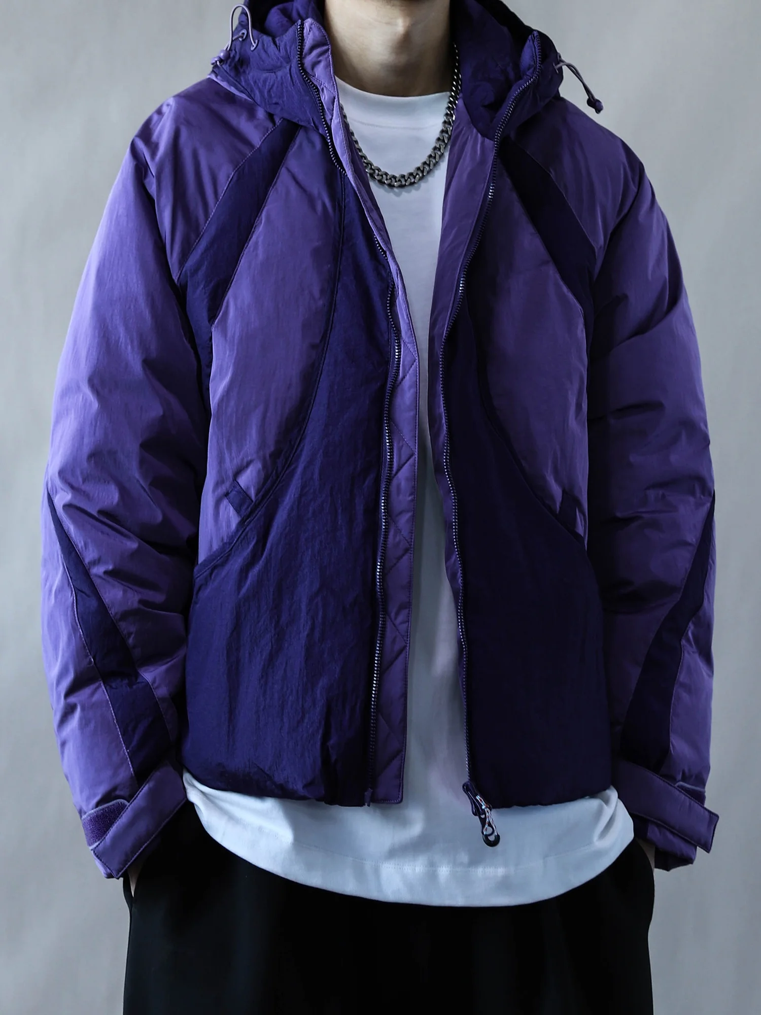 

Мужская свободная куртка-пуховик в стиле ретро с капюшоном, цветные блоки, для активного отдыха, повседневная теплая куртка, фиолетовая, из нейлоновой ткани, для городского стиля и досуга