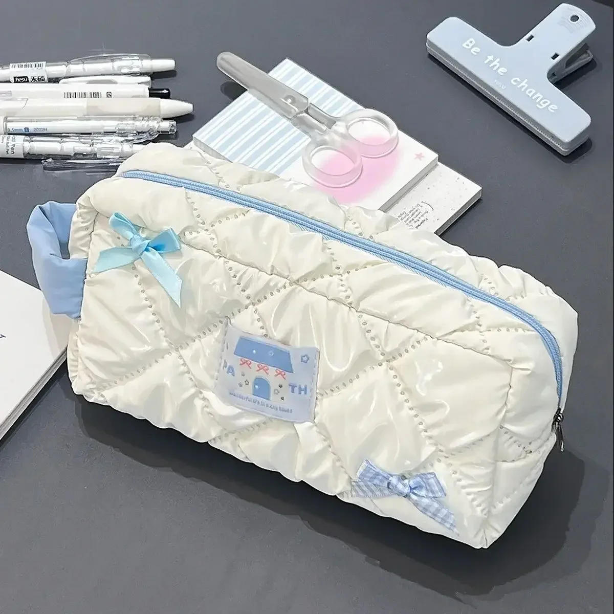 

INS Pencil Case Blue Bow Pen Bag Girl's Heart Stationery Portable Storage Bags Zipper Makeup Bag Large Capacity School Supplies