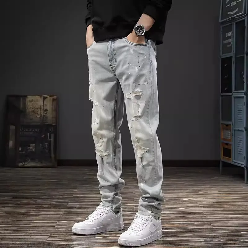 

Street Fashion Men Jeans Retro Light Blue Stretch Slim Fit Ripped Jeans Men Painted Designer Hip Hop Vintage Denim Pants Hombre