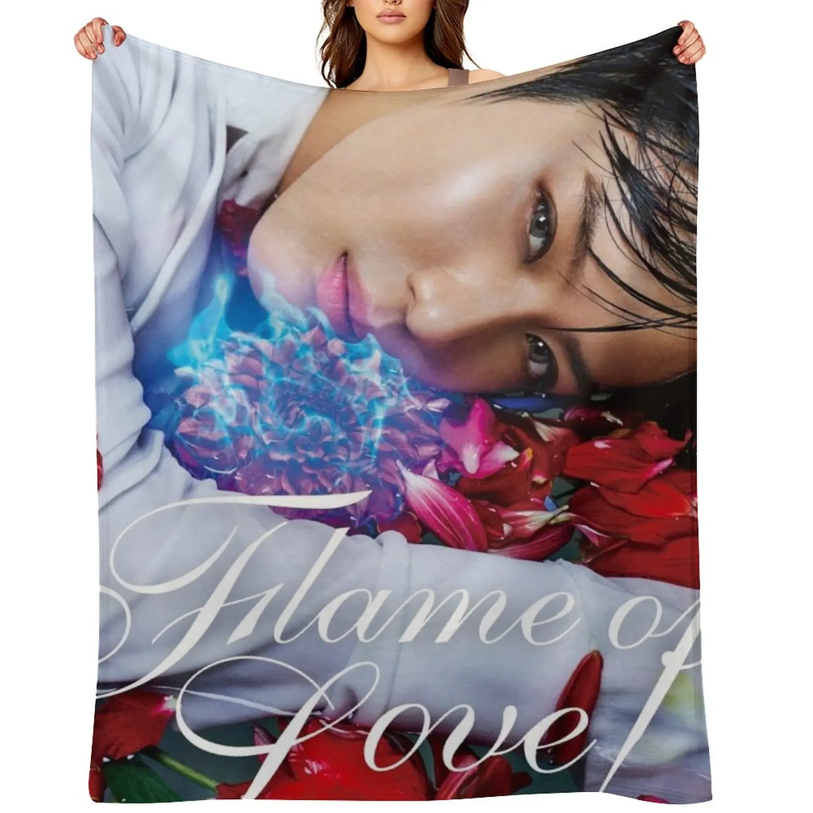 

SHINee TAEMIN FLAME OF LOVE Throw Blanket Loose Kid'S Luxury Throw Summer Blankets