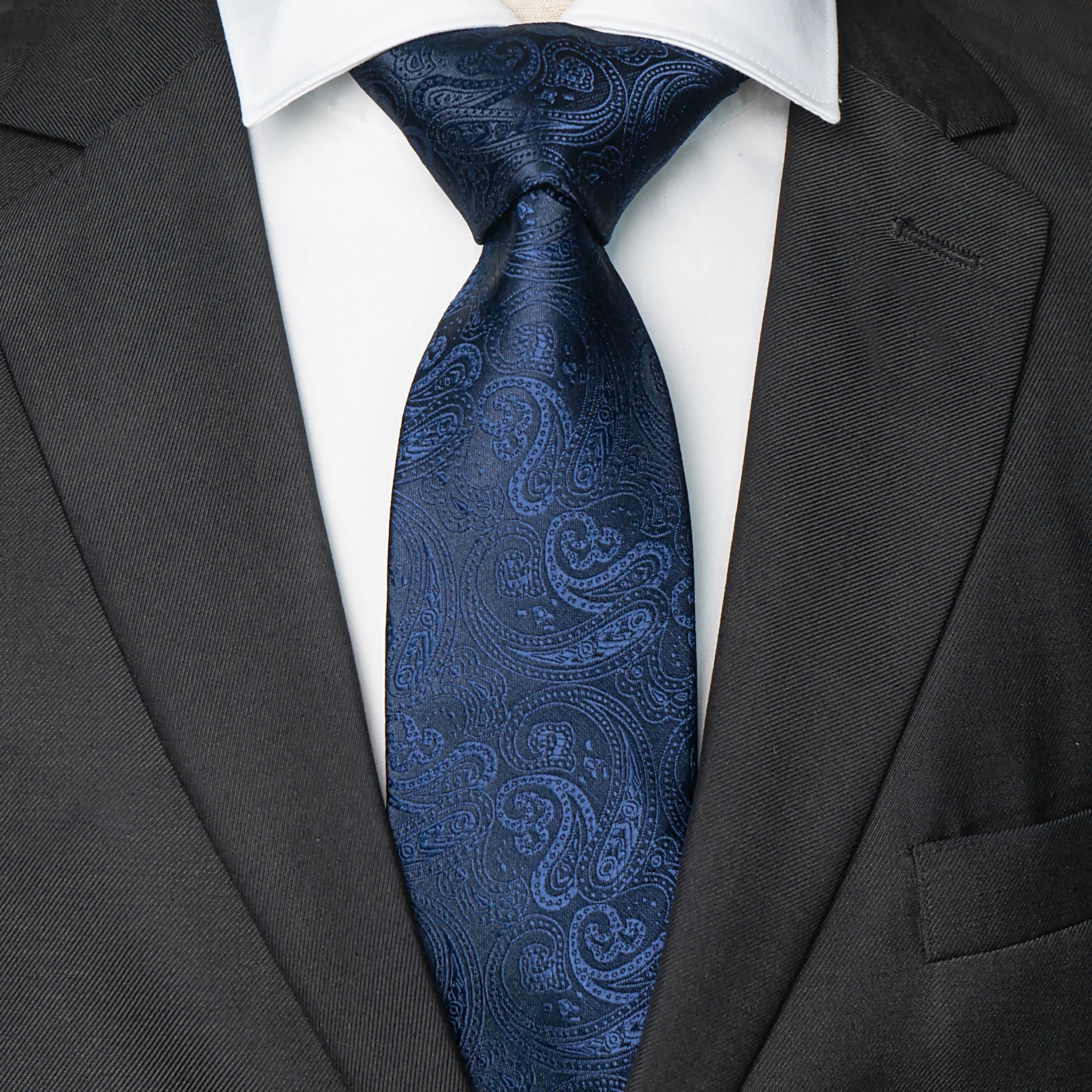 Exclusively Designed Latest Paisley Pattern High-End Men's Business Tie, Suitable for Weddings, Parties, Business Casual, and Versatile