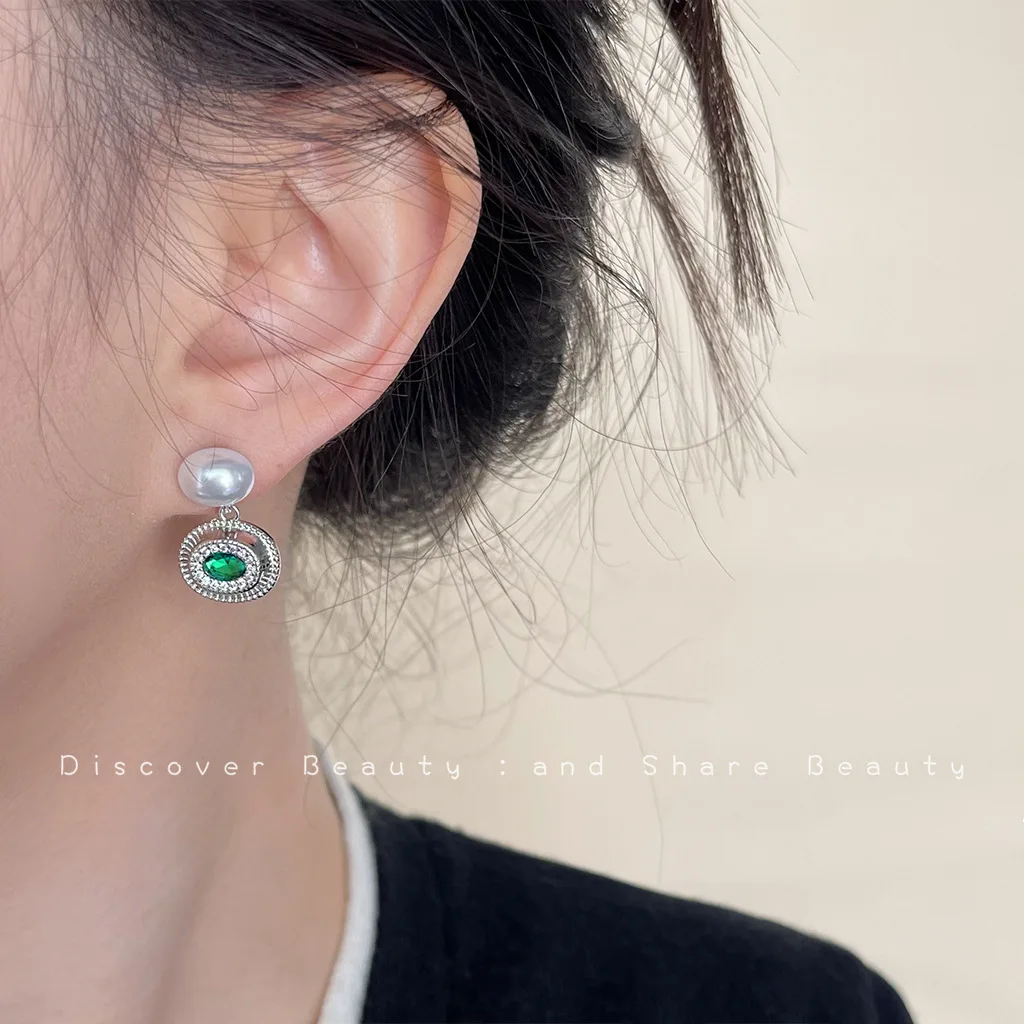 DIY accessories Retro light luxury style emerald zircon earrings fashion court style heavy industry temperament earrings high-en