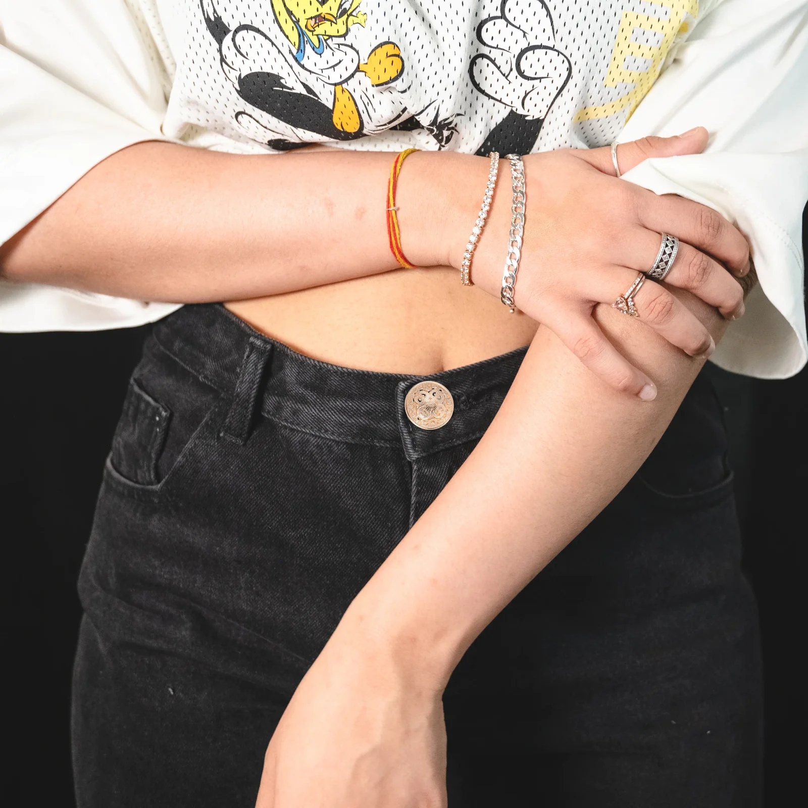 

50Pcs Metal Buttons Vintage Hollow Alloy Sewing Buttons for Clothes Accessories DIY Decoration Business Suit Sweater Skirts