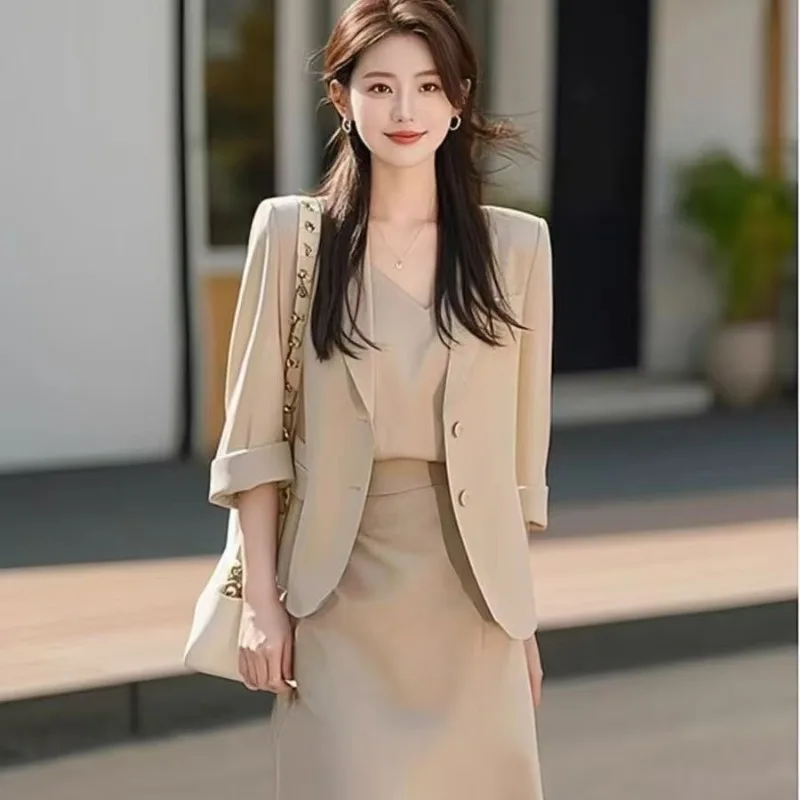 

Новый элитный осенний элегантный женский комплект из двух предметов, модный тонкий пиджак с лацканами и длинными рукавами + юбка трапециевидной формы, офисный женский костюм