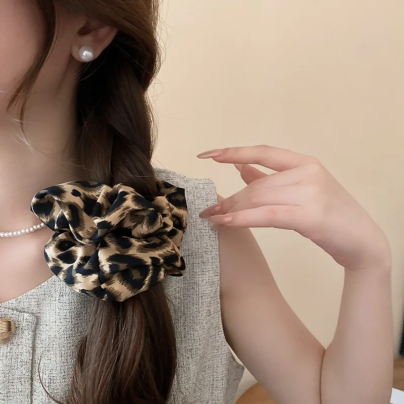 

1 шт., резинка для волос с леопардовым принтом в стиле ретро, высокий хвост, эластичная веревка, резинка для волос, классический осенне-зимний аксессуар для волос для женщин и девочек