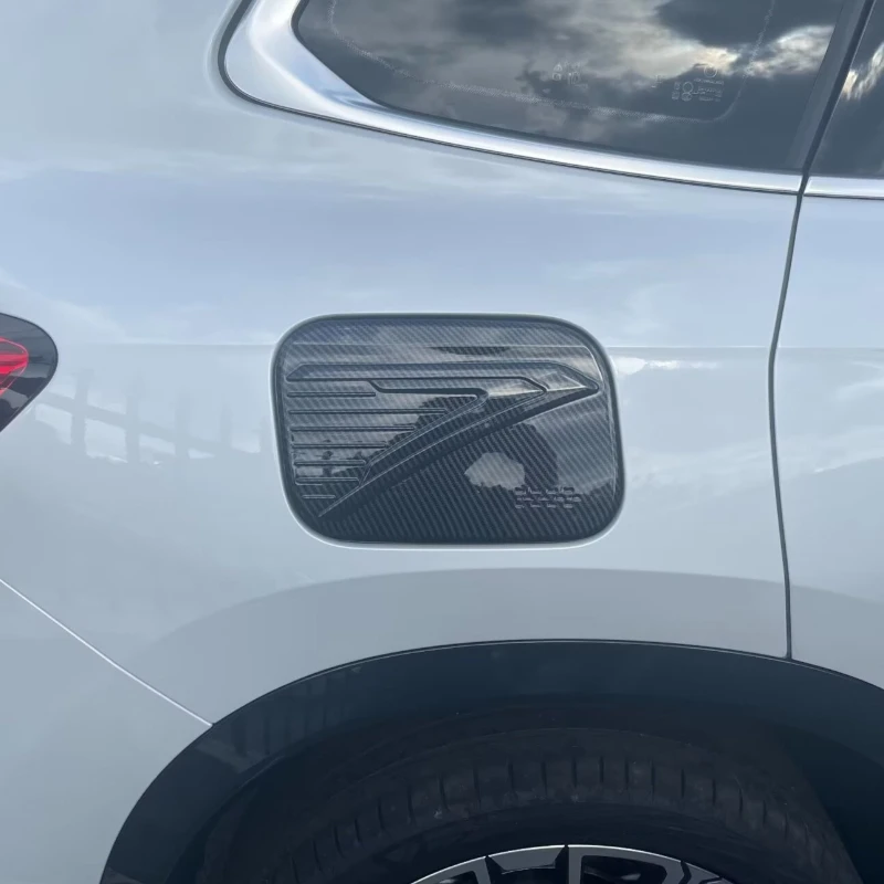 لسيارات BMW X1 (U11) 2023 2024 2025 غطاء تغليف خزان الوقود من ألياف الكربون ملحقات الزخارف