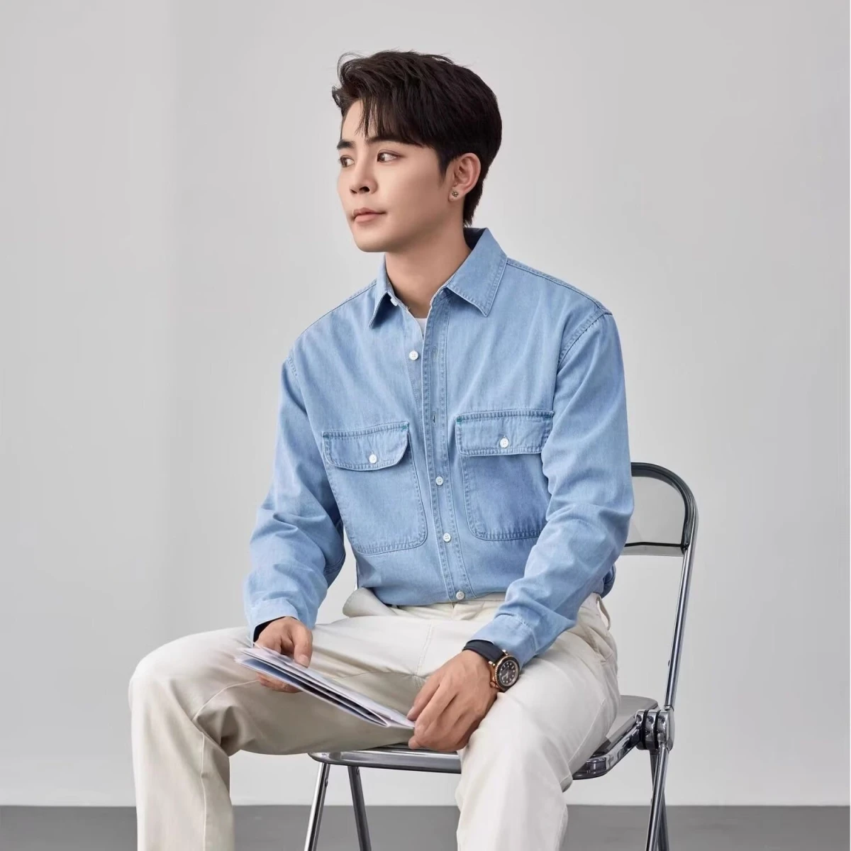 

Новая мужская повседневная свободная рубашка с длинным рукавом, осенняя модная верхняя одежда с неброским дизайном, универсальная, стандартного кроя