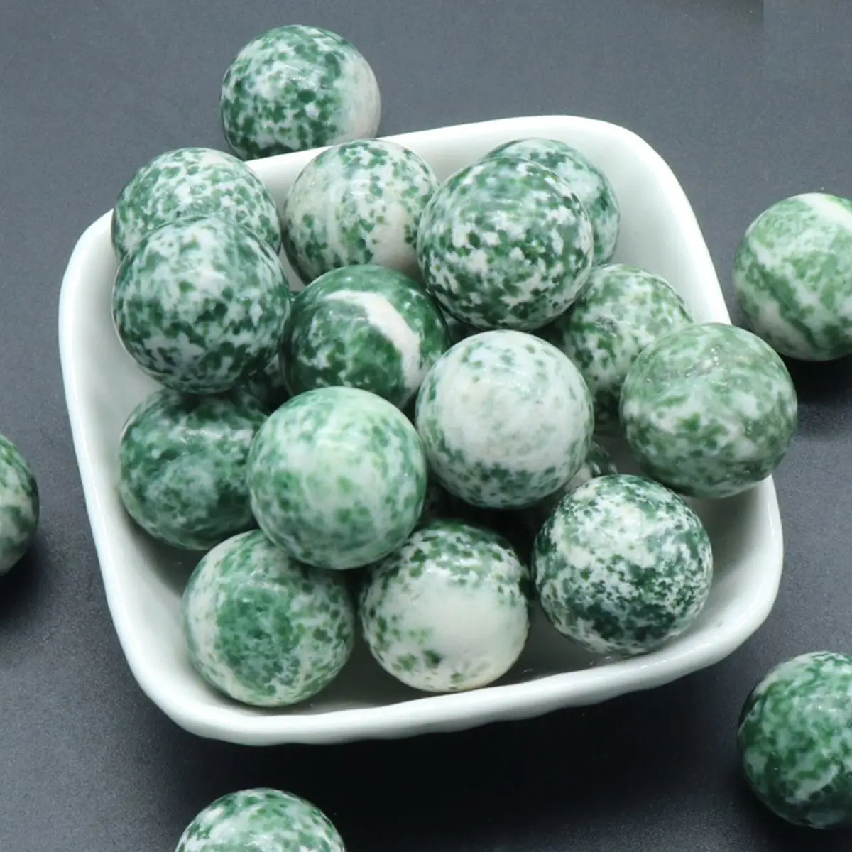 

20MM Qinhai Jade Chakra Balls 10PCS for Stress Relief Meditation Balancing Home Decoration Bulks Crystal Spheres Polished