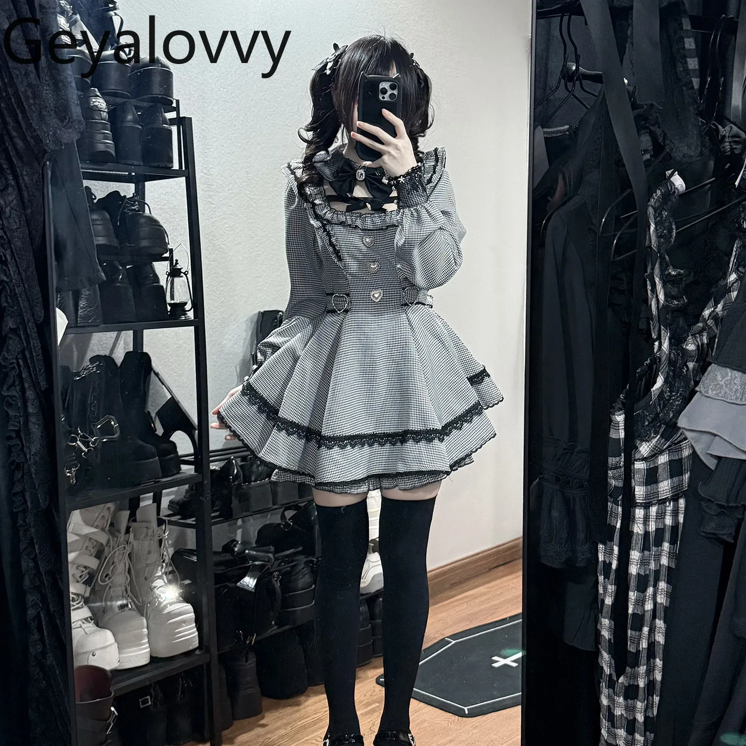 

Original Design Japanese Style Mass-production Set Sweet High-waisted Slim-fit Long-sleeve Plaid Dress and Shorts Two-piece Set