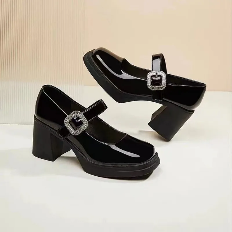 Mary Jane-zapatos de tacón alto con plataforma para mujer, calzado Retro de charol grueso con hebilla de cristal de una línea, novedad de primavera