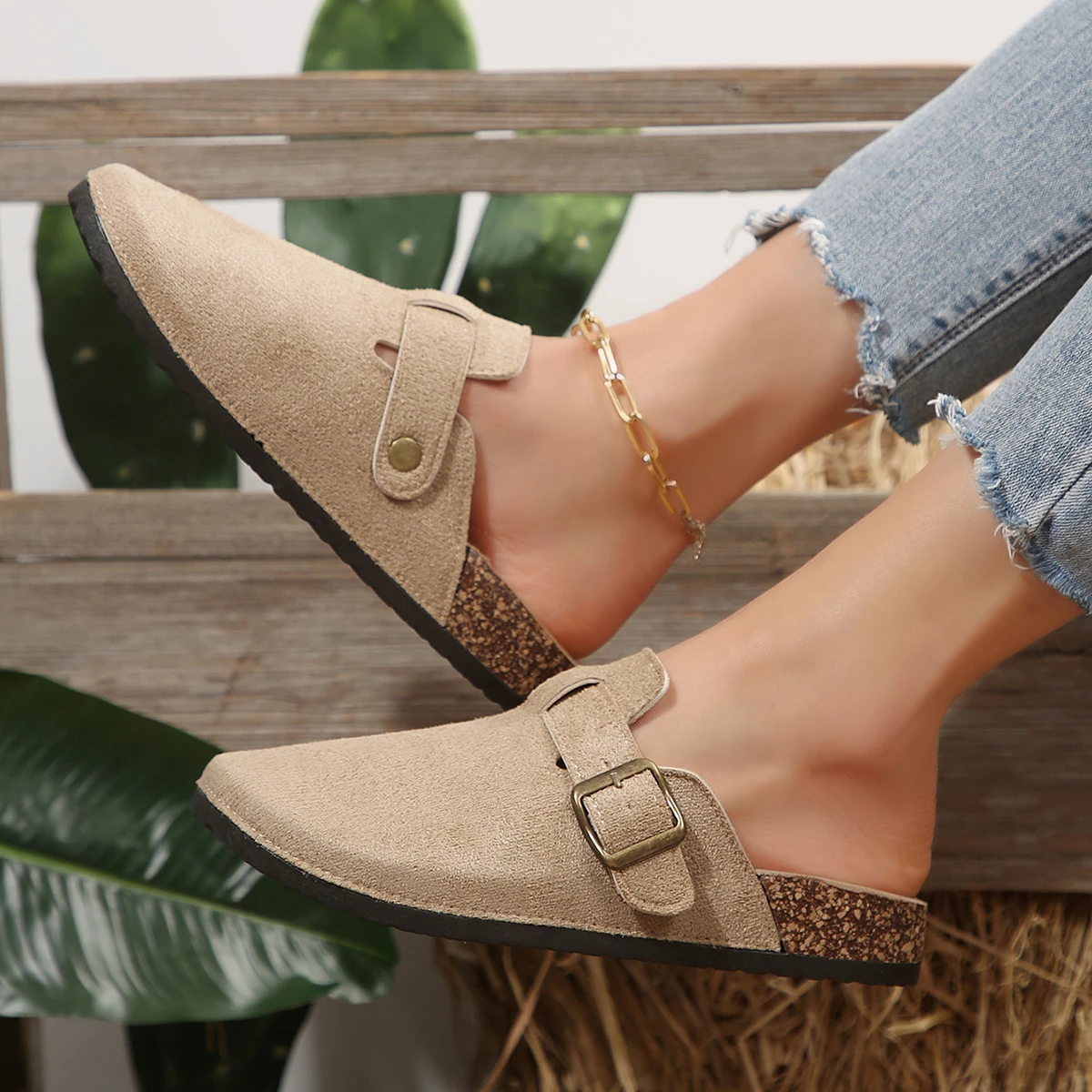 

Женские тапочки, уличные сандалии на плоской подошве, летние повседневные сабо, новые пробковые туфли на платформе для женщин, женские шлепанцы на плоской подошве с закрытым носком