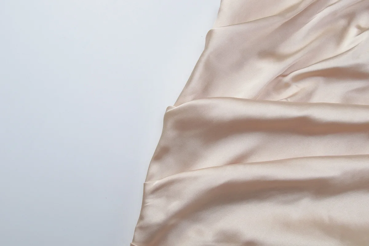 Satin Patchwork Side Ribbon Pleated Bodycon Mini Dress Women Elegant Sexy Strapless Backless Hispter Slim Party Clubwear