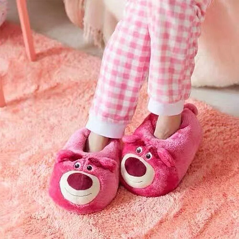 Novo kawaii dos desenhos animados sapatos de pelúcia olá kitty kuromi melodia lotso menina quente antiderrapante chinelos de algodão presente aniversário para namorada