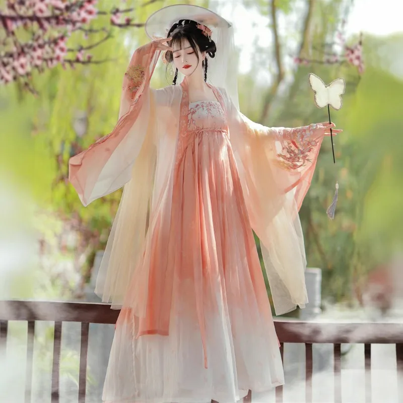 Hanfu women's 2026 new Tang-made balsam skirt with big sleeves and embroidered ancient clothing. Chest-length super fairy