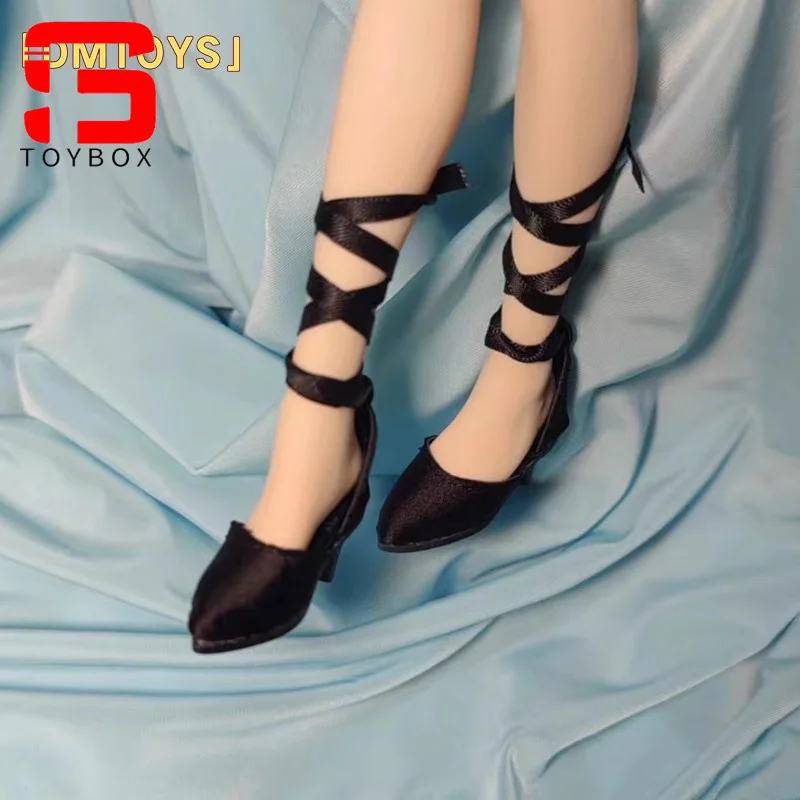 DMTOYS 1/6 مقياس أنثى مربوطة عالية الكعب أسود حذاء أحمر نموذج صالح 12 ''الجندي عمل الشكل الجسم الدمى