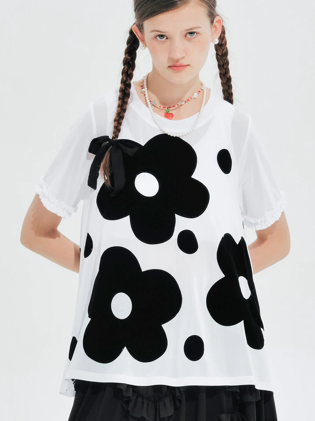 IMAKOKONI original design round neck pullover black polka dot flower print short-sleeved summer T-shirt 244680