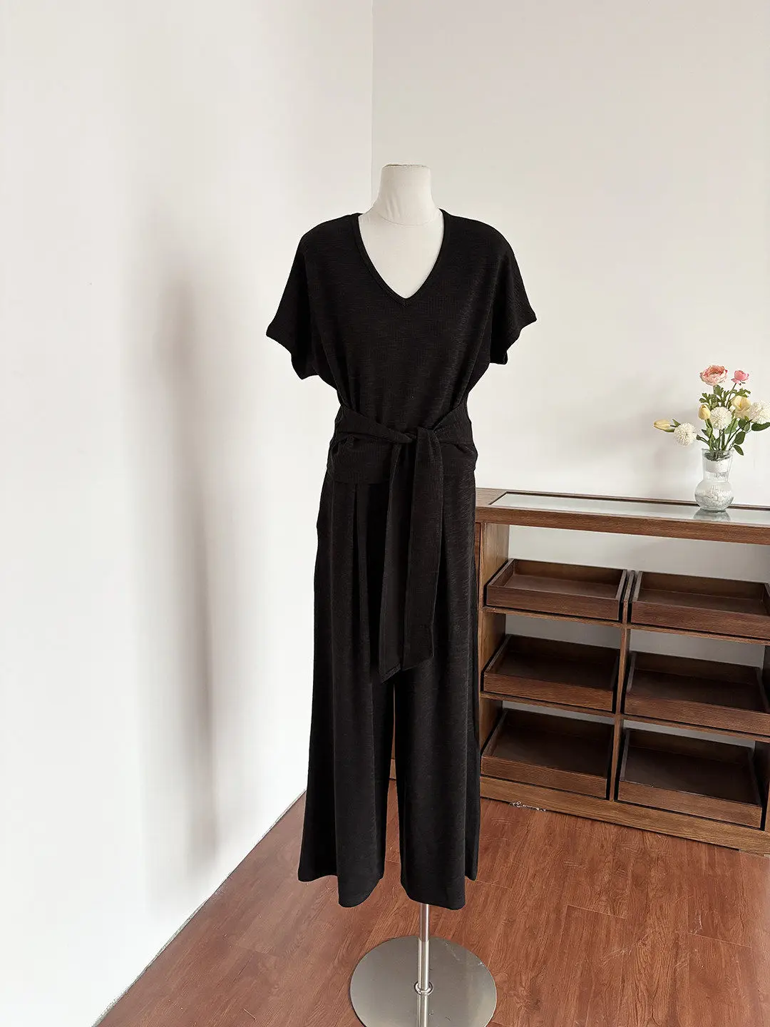 36 black