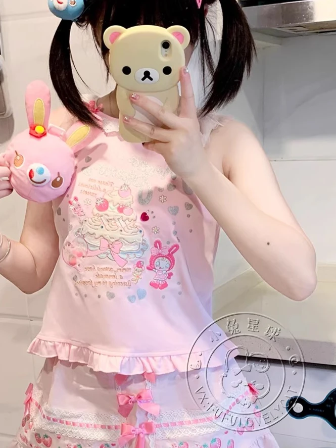 

Japanese Style Cute Camisole Mesh Patchwork Heavy Industry Cartoon Embroidery 3D Heart Rhinestone Sweet Crop Top Women Summer