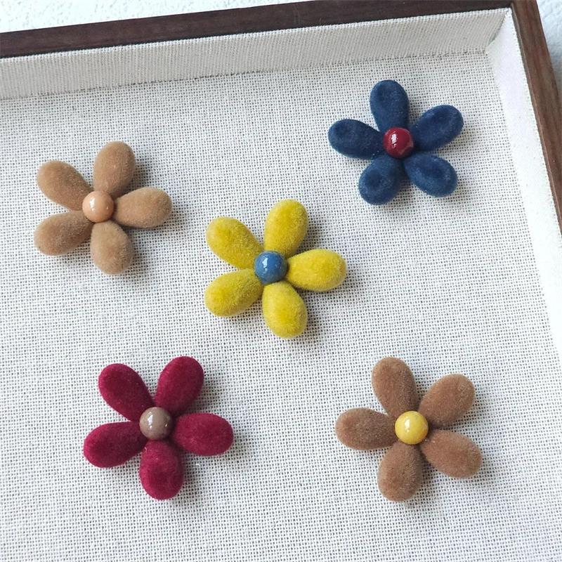 

Новое поступление, 50 шт./лот, цветные флокированные бусины в форме мультяшных цветов, смоляные бусины-кабошоны, ювелирные изделия «сделай сам», аксессуары для волос