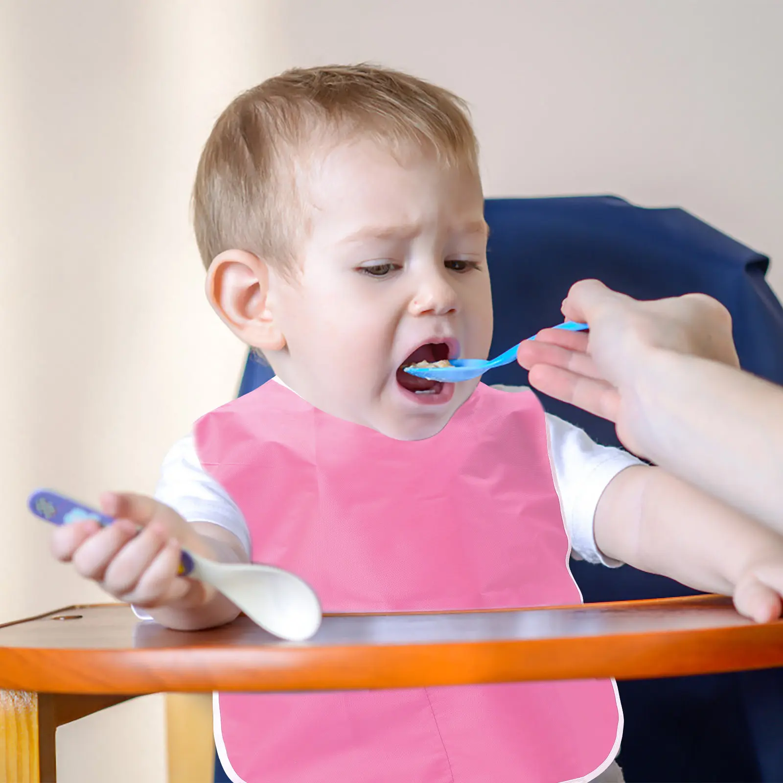 

1 шт. Детский нагрудник из водонепроницаемого нейлона, дышащий, защитный, для еды, не даёт усадки и не образует катышков