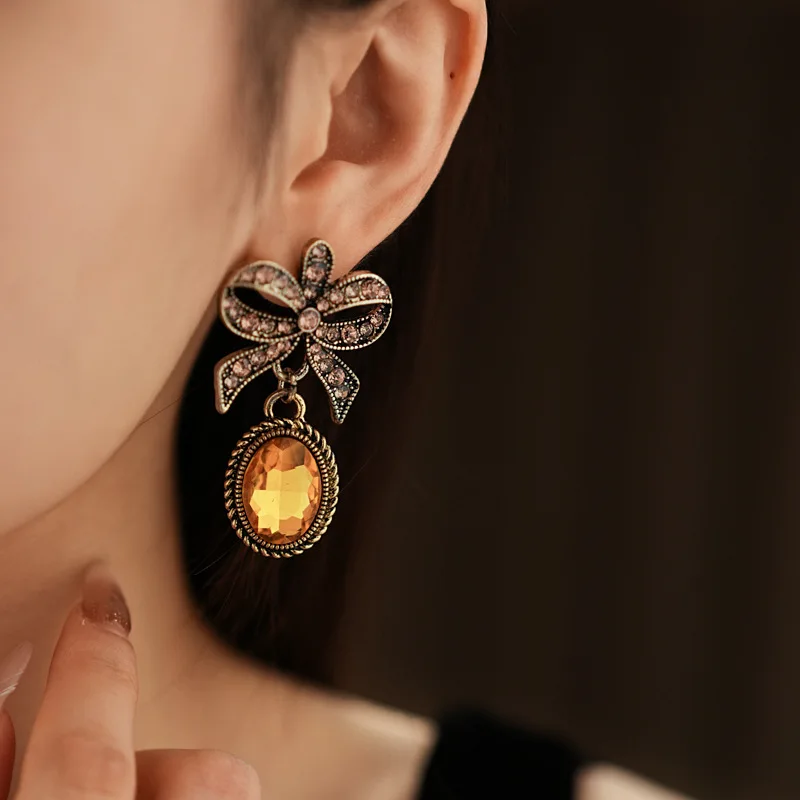 Draweye Rhinestones Bows Earrings for Women Medieval Palaces Style Elegant Jewelry Fashion Vintage Sweet Aretes De Mujer