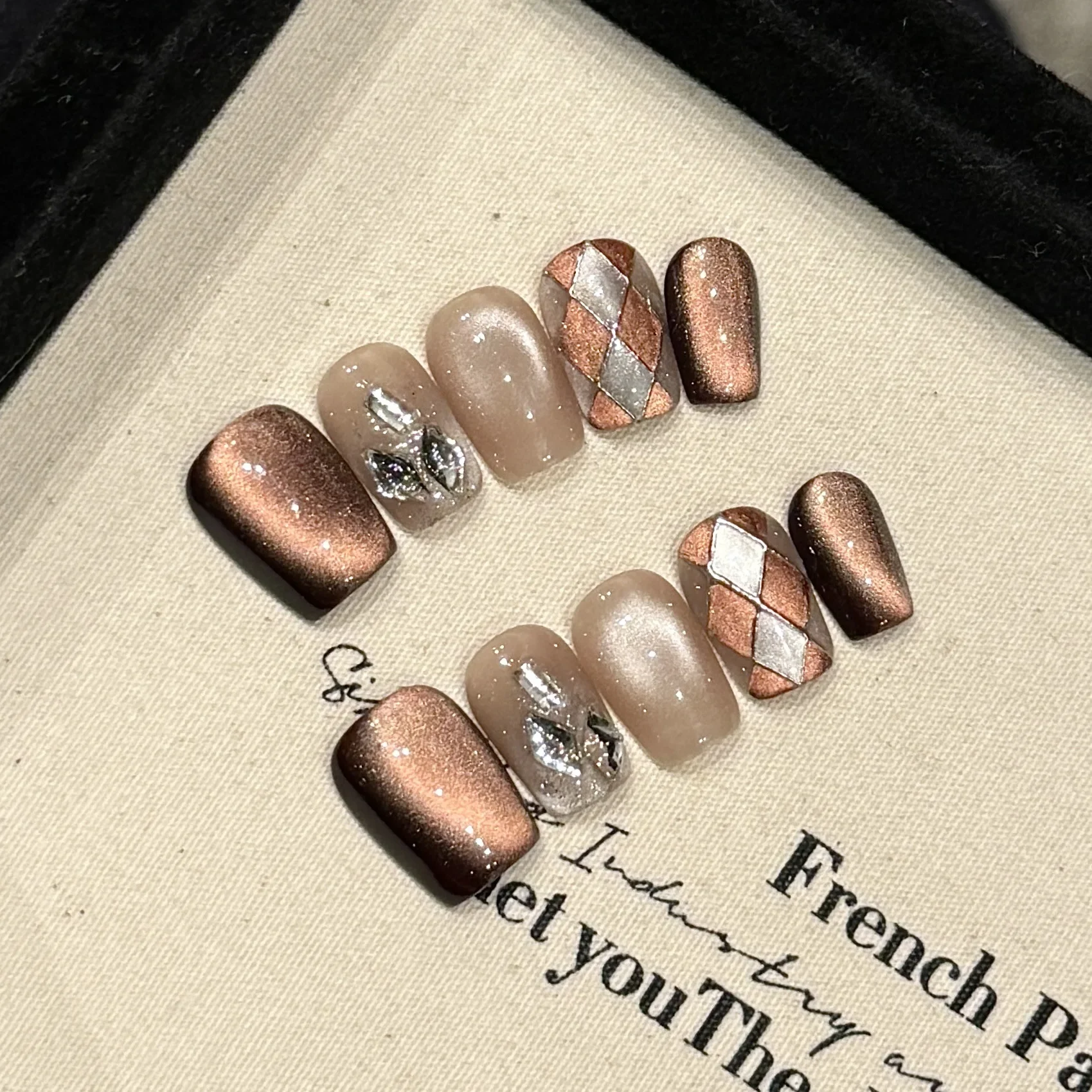 

10Pcs Brown Handmade Press on Nails Full Cover Shiny Cat Eye Short Square Rhinestone French Ballet Fake Nails Wearable Manicure