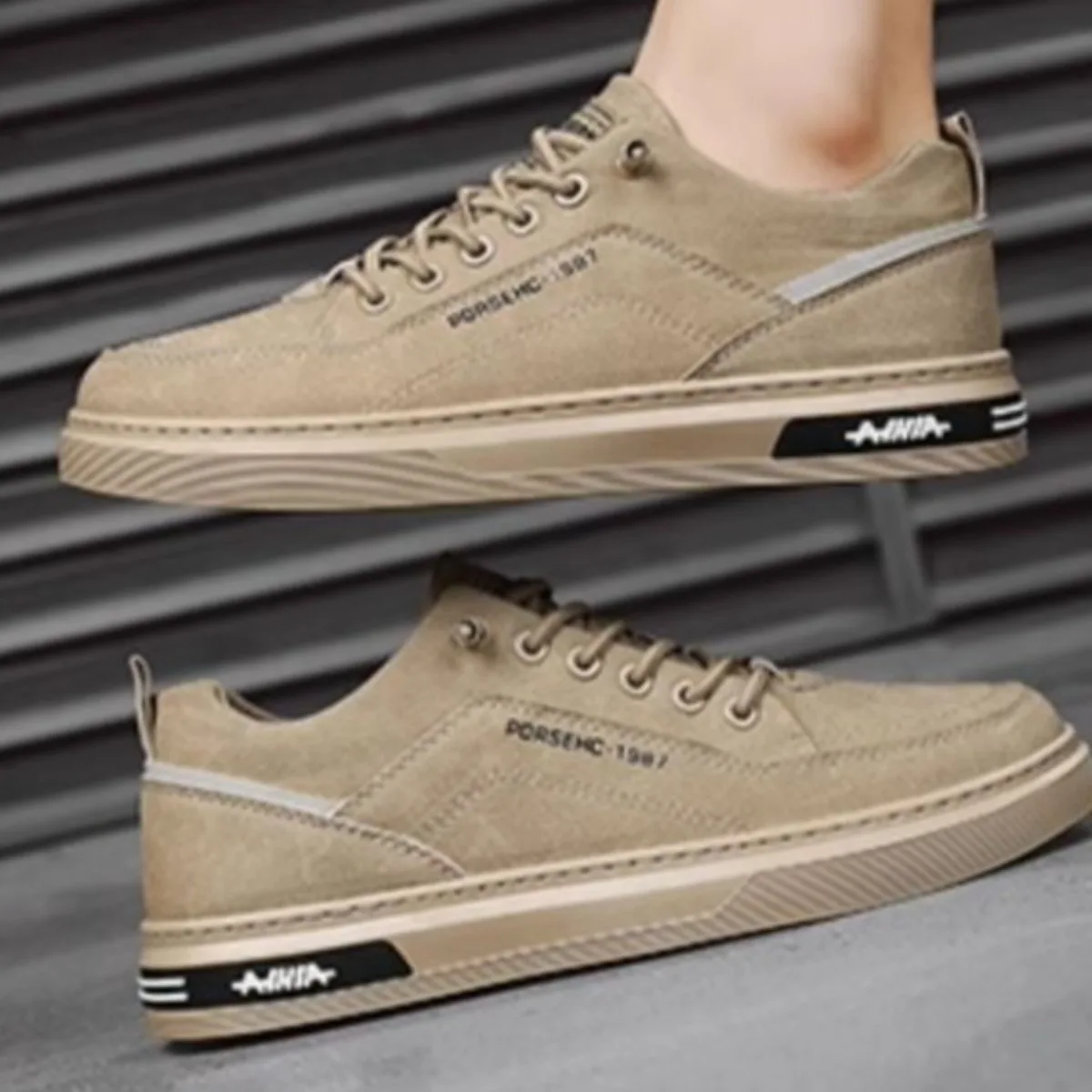 

Flexible & Non-Chafing Men's Trendy White Cloth Shoes Breathable Versatile Sports Leisure Board Shoes for Daily & Outdoor Use