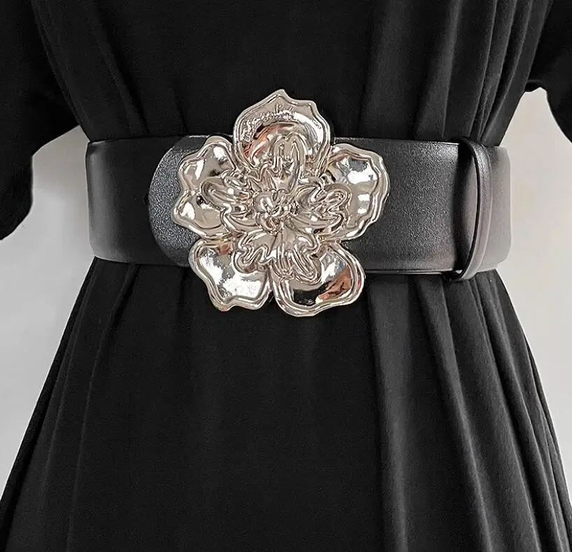 

Women's Fashion Flower Buckle Genuine Leather Cummerbunds Female Dress Corsets Waistband Belts Decoration Wide Belt TB1251