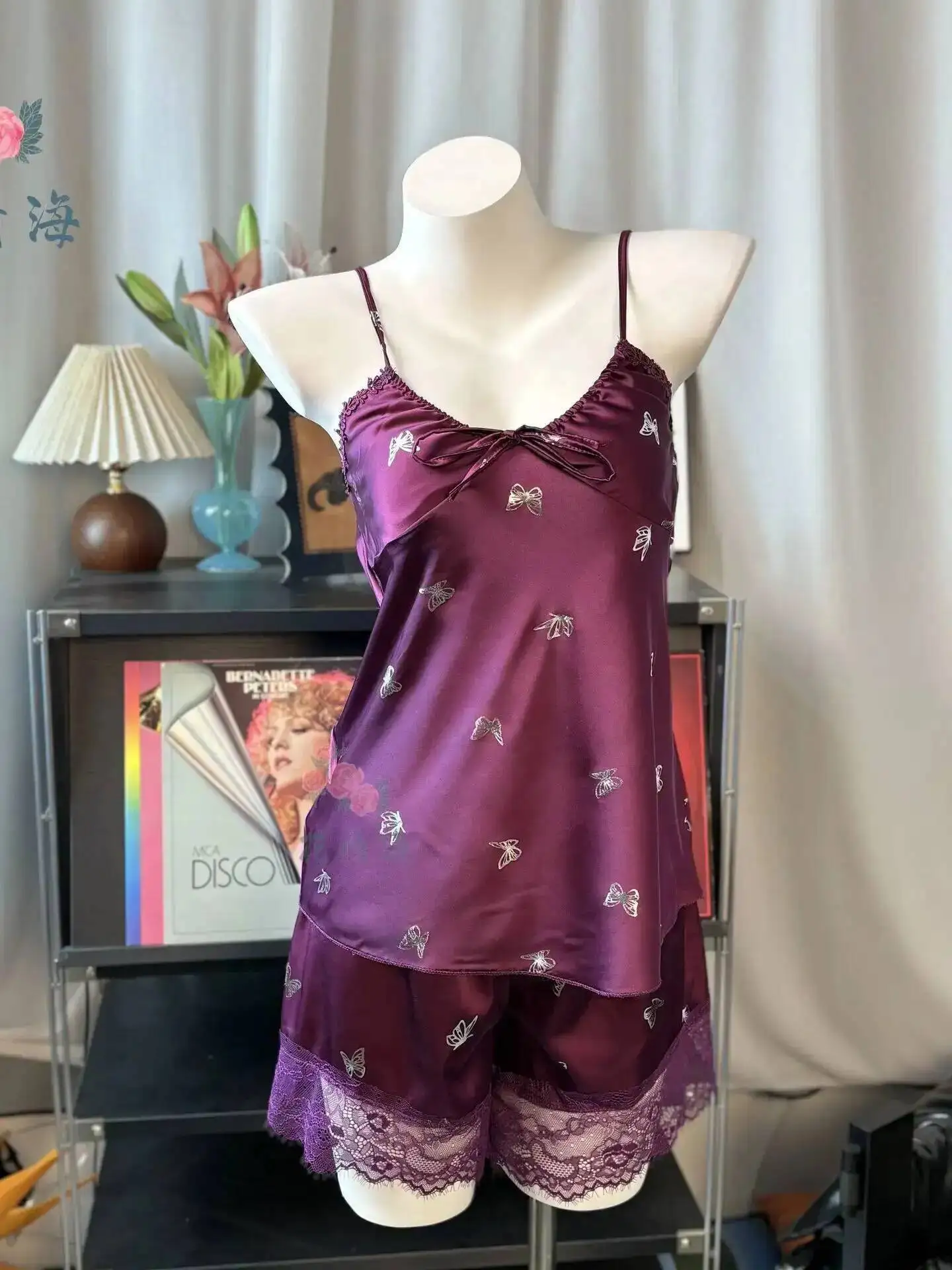 Robe T-shirt Sexy pour femmes, fine avec coussinets de poitrine, pur désir, Style décontracté, imprimé papillon, dos nu, bretelles en V profond, sans manches, KQCB