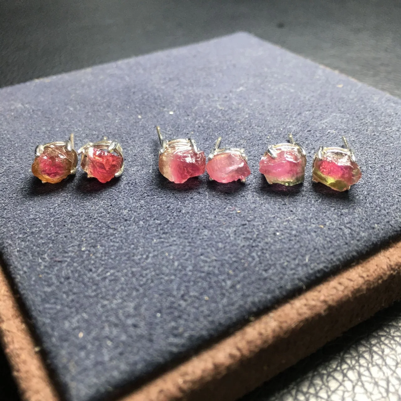

925 Silver Natural Tourmaline Raw Stone Ear Stud Pink/Green Bi Color Watemelon Tourmaline Irregular Earrings Women Fine Jewelry