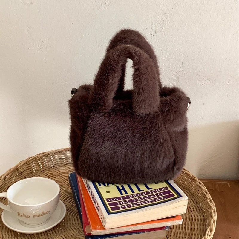 Winter Soft Plush HandBag Casual Female Shopper Small Tote Bag Solid Color Faux Fur Crossbody Bag Casual Female Fluffy  Bag