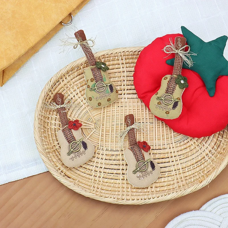 بروش الغيتار اليدوية الكتان نسيج القطن دبوس غريب الأطوار لحقيبة الشعر الملابس البوهيمي نمط ملحق ديكور 1 قطعة #4