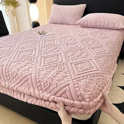 Extra soft and comfortable carved pile bed sheet - Breathable, noiseless mattress cover, single piece (without pillowcase)