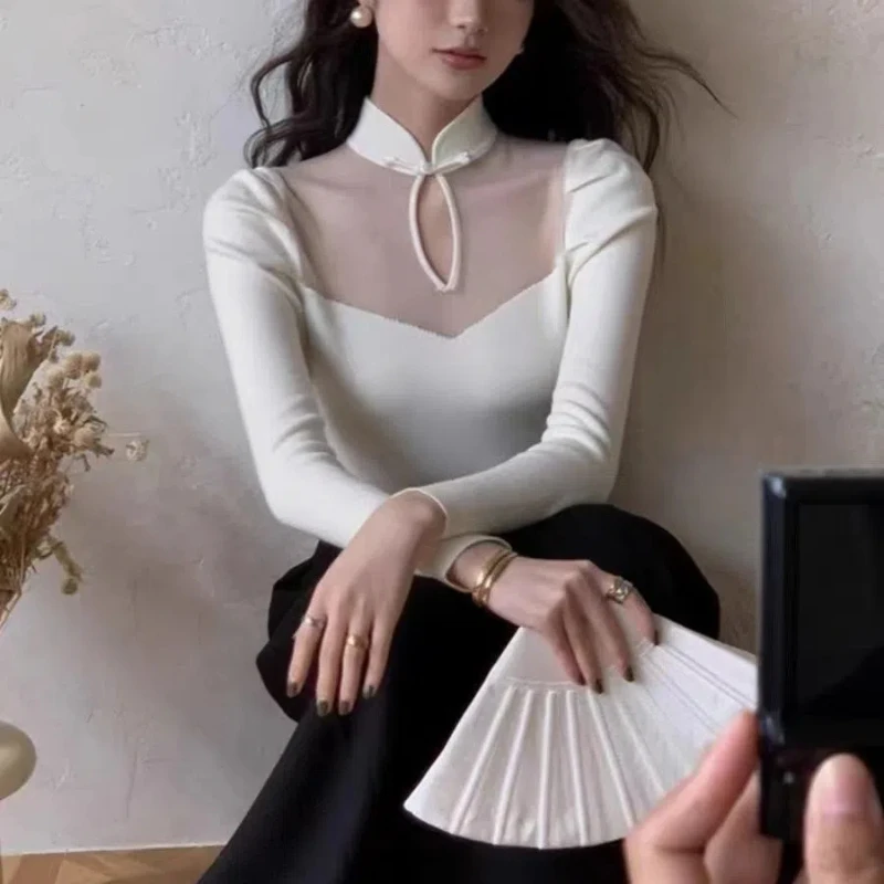 

Chinese Style Buckle Style Knitted Sweater for Women with a Semi High Neckline Fashionable and Versatile Slim Fit Base Sweater
