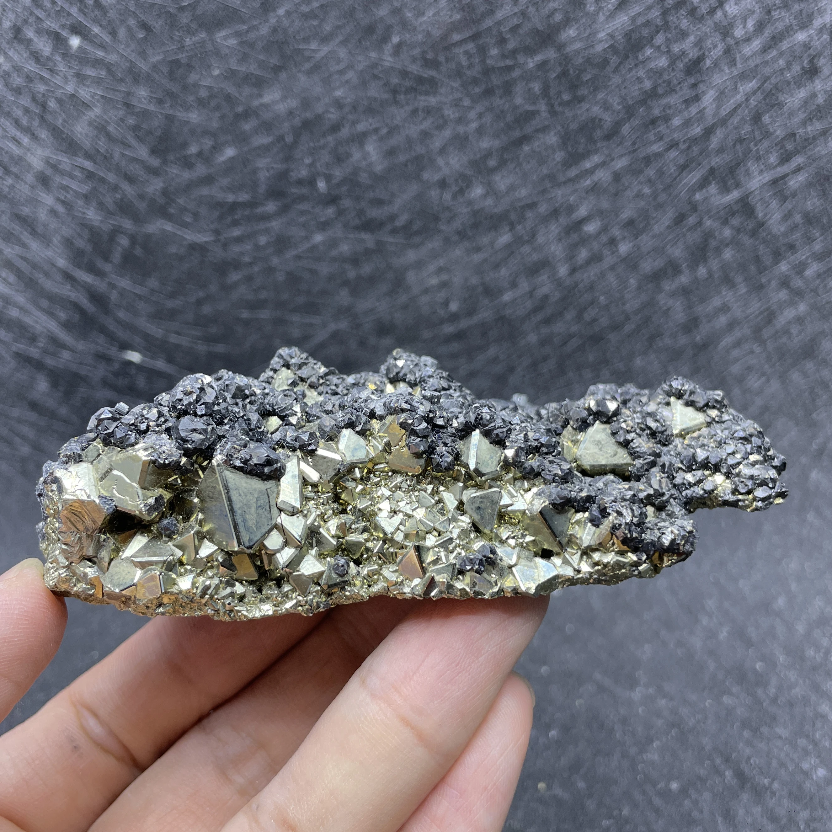 312g Natural Raw Octahedral Peru Pyrite With Lead Ore Mineral Raw Teaching Specimen Collection Healing Stone Home Decor