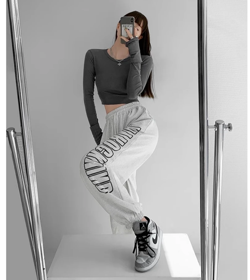 

Fall 2024 new sweatpants retro loose sweatpants long pants Jazz dance alphabet print flower foot running pants