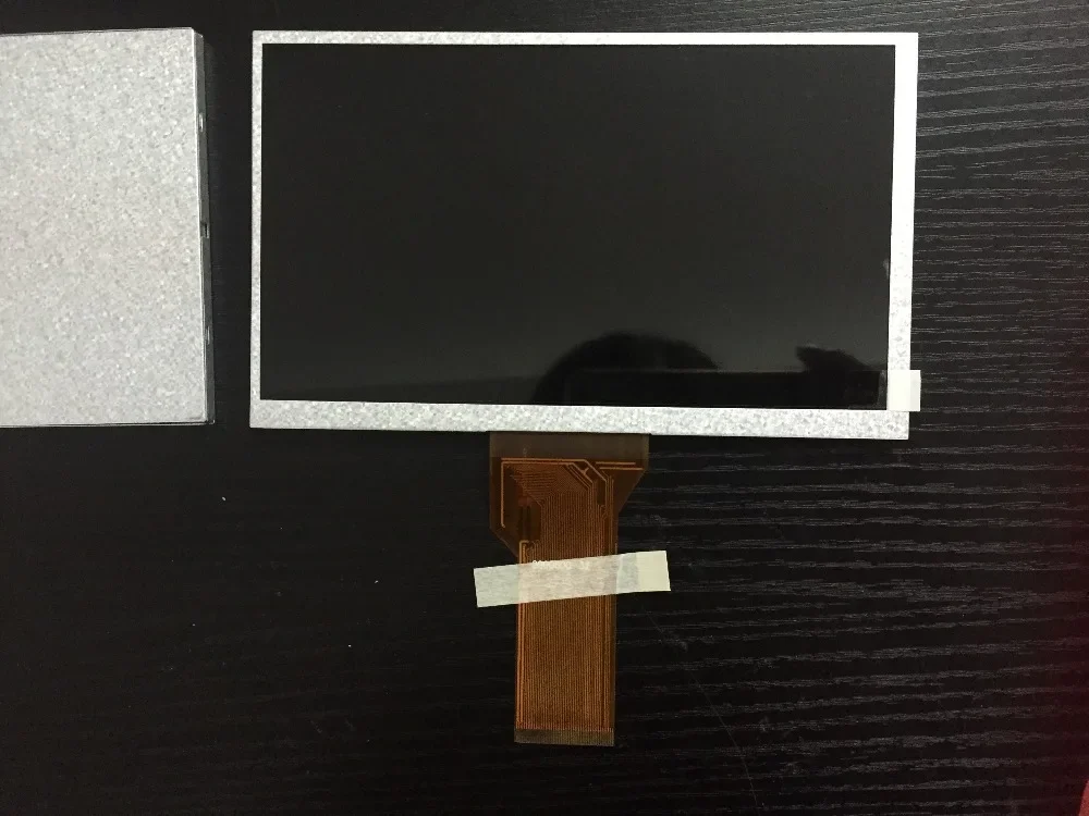 7 inch TFT LCD display 800*480 resolution 165mmX100mm 400cd/m2 high brightness LCD screen