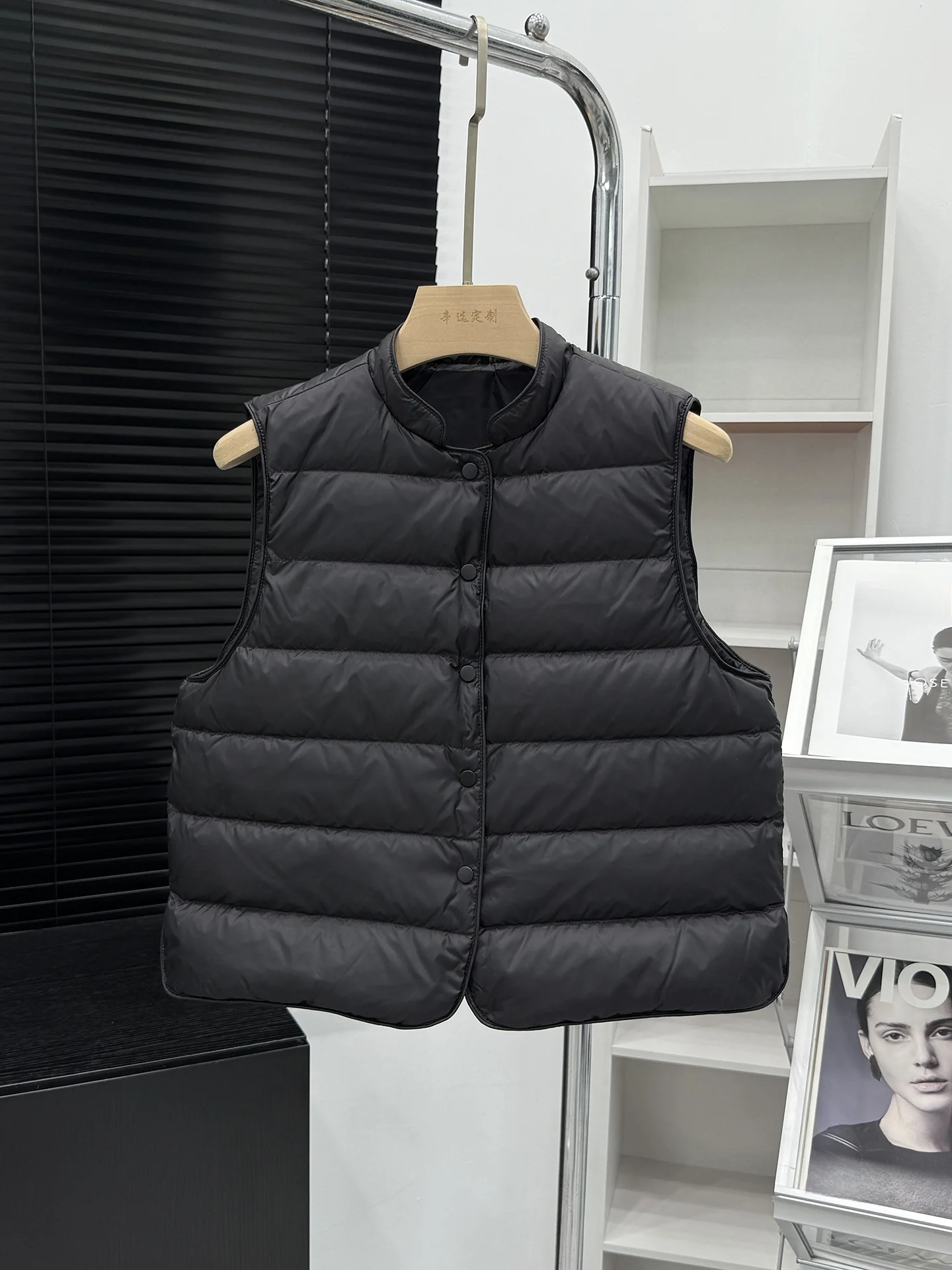 

Легкий тонкий пуховый жилет 2025: Новинка, теплый, облегающий, для ношения под одеждой, женская модная верхняя одежда, пальто