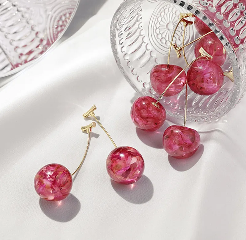 New Cute Fruit Cherry Stud Eearring For Women Temperament Sweet Crystal Resin Red Dangle Party Jewelry Wholesale