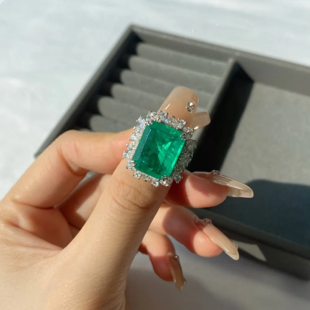 AButterfly 925 Sterling Silver 12 * 15MM 5A Simulation Emerald Women's Ring Luxury Party Fine Jewelry Wholesale