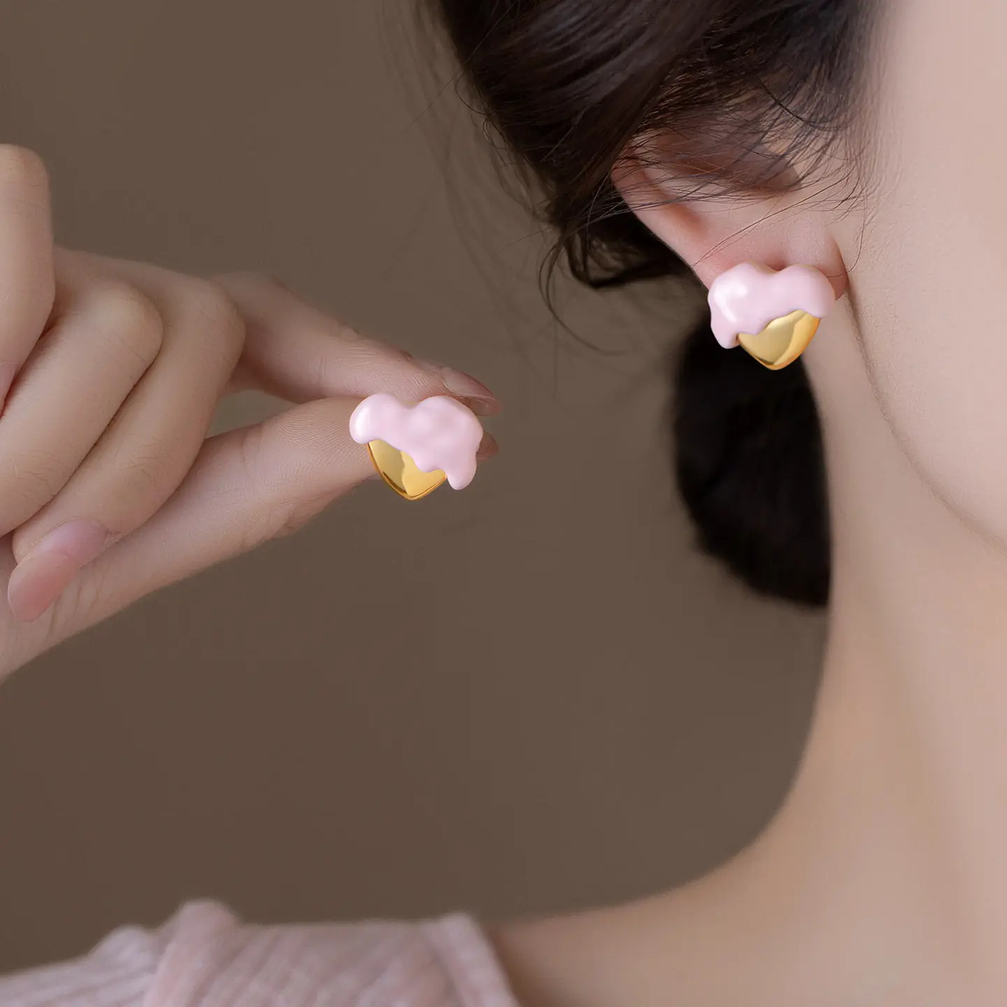 ruth-well-heart-shaped-ice-cream-pink-earrings-for-girls-elegant-fashion-jewelry-small-size-premium-quality