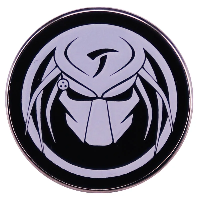 

Predator Cosplay Prop Metal Badge Lapel Pin Alloy Backpack Brooch Accessories Jewelry Gift