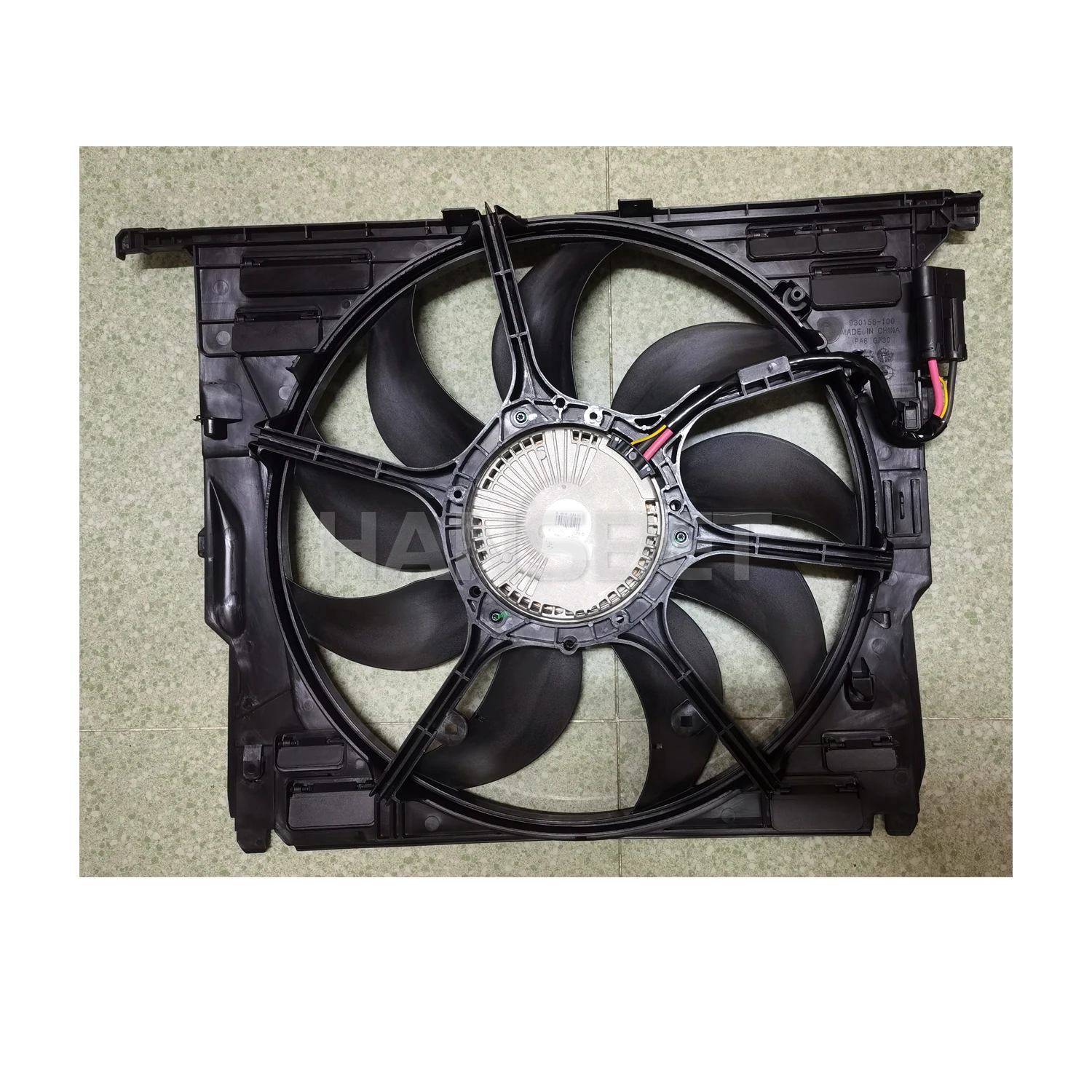 Radiator Genuine Cooling Fan Assembly 850W For BMW F18 F01 F02 F10 535i 523i 528i 530i 535i 640i 740i 17428509743 17427647652