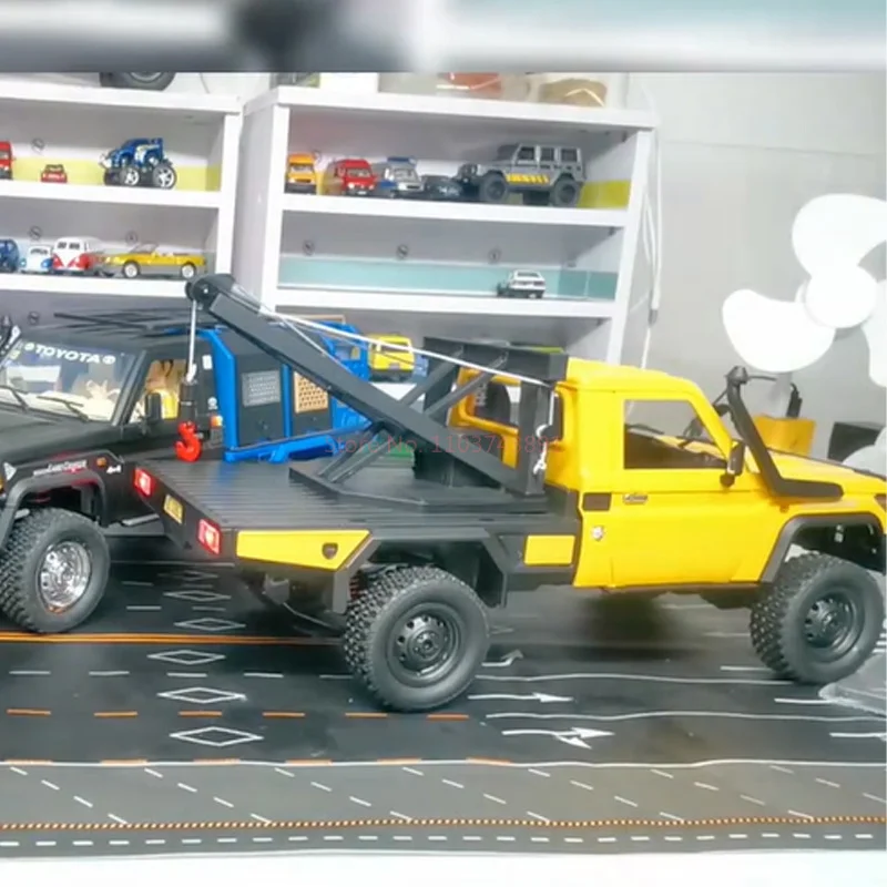 Nieuwe MN82T 1/12 4WD Simulatie Klassieke All-terrain Off-road Pickup Voertuig Afstandsbediening Model met Licht Auto speelgoed Gift LC79