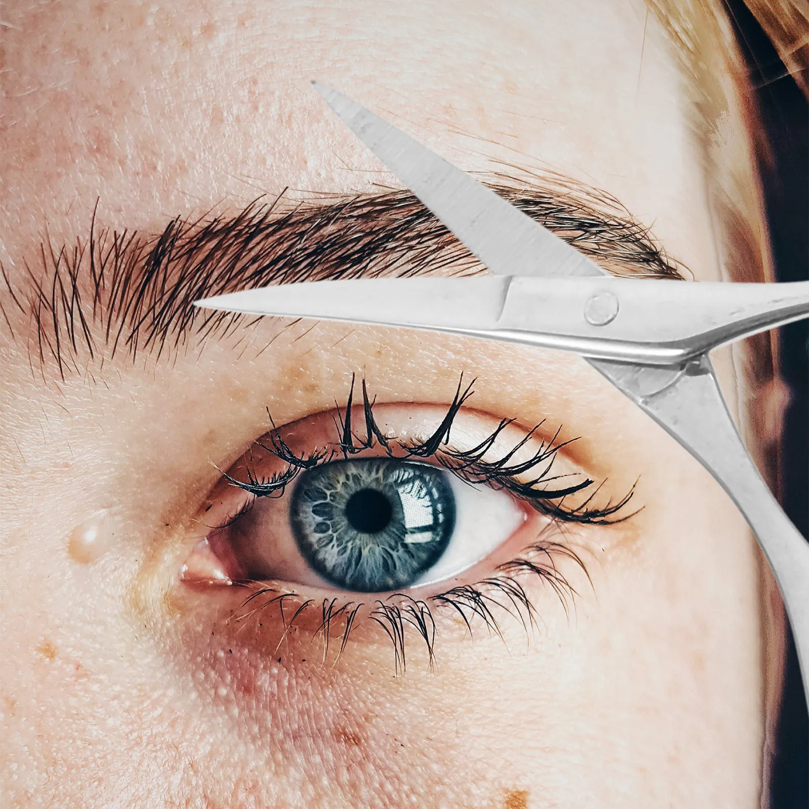 

Набор из 2-х ножниц для бровей и носа из нержавеющей стали с прецизионными лезвиями и гладким краем для домашнего ухода